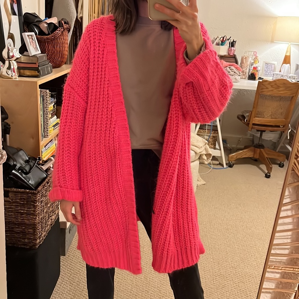 Silence + Noise Neon Pink Chunky Ally Cardigan Urban Outfitters - Picture 11 of 13
